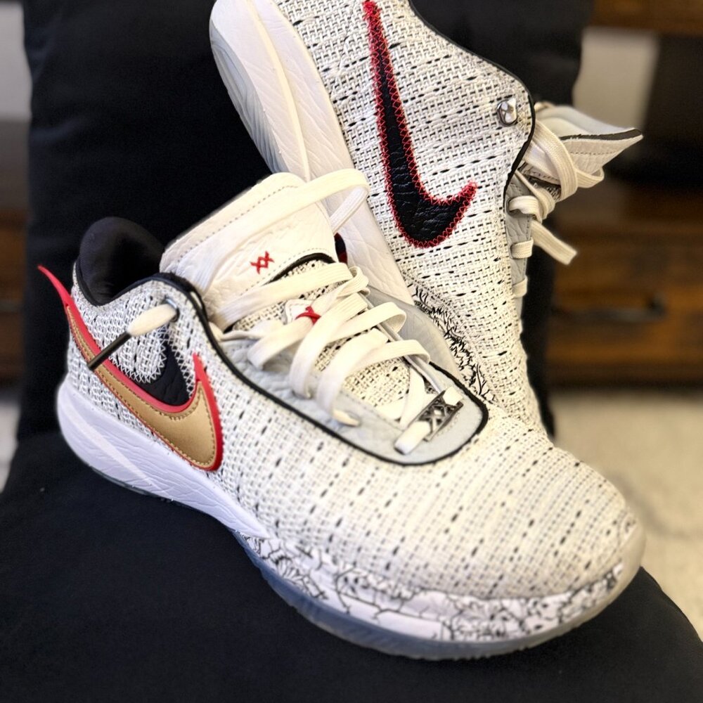 Nike LeBron XX (20) “The Debut” Men’s Size 9–White/Metallic Gold/University Red